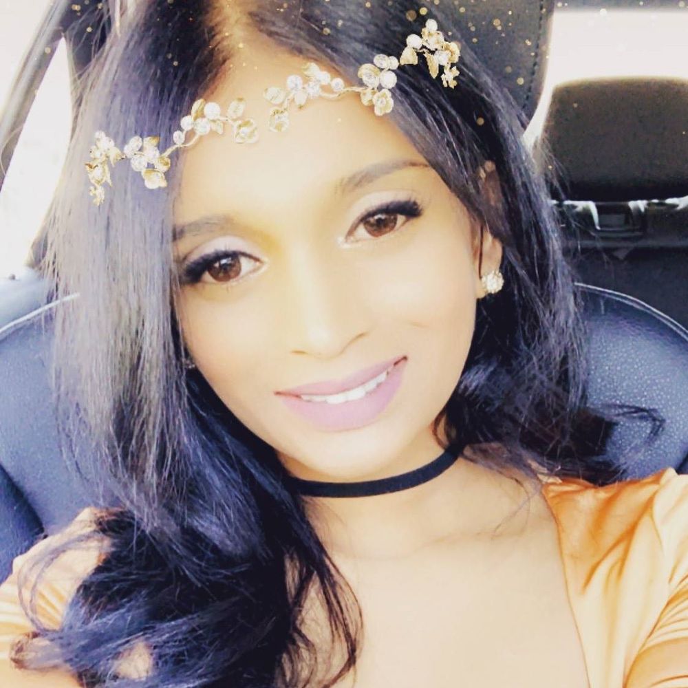 Meet your Posher, Aliya
